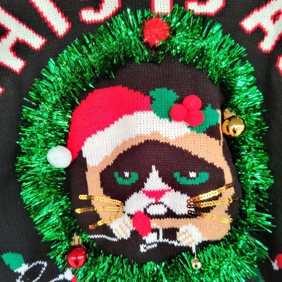 Women's Grumpy Cat Ugly Christmas Sweater Size XL 15-17 - Picture 2 of 6